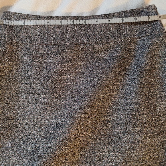 Metallic silver woven Banana Republic skirt Size 0 - Picture 4 of 9